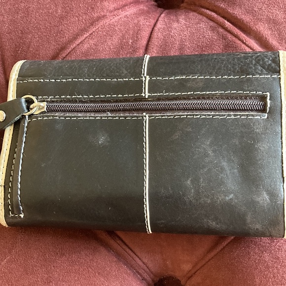 Black with Cream Trim Leather Wallet - Picture 2 of 6